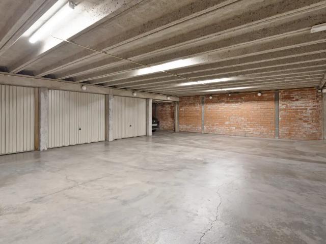 Garage vente à Courtrai, West-Vlaanderen