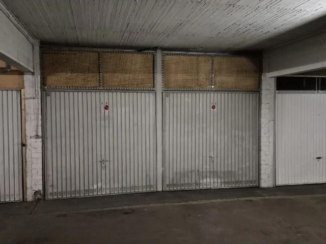Garage vente à Strombeek-bever, Brabant
