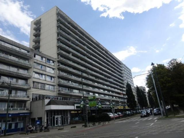 Garage vente à Sint-jans-molenbeek, Bruxelles