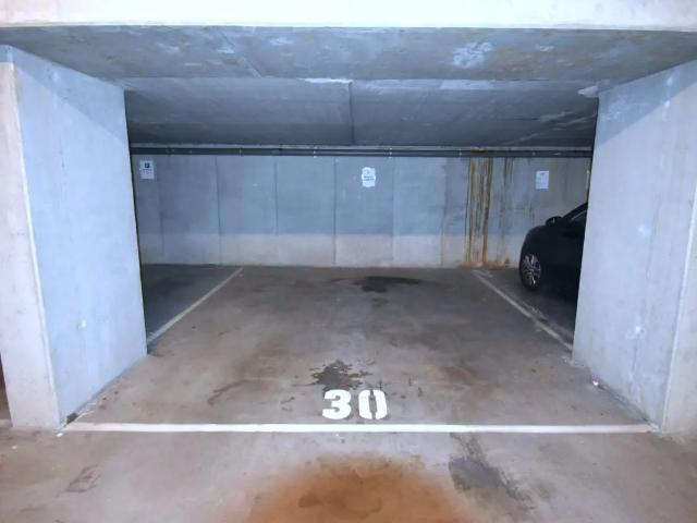 Garage vente à Sint-lambrechts-woluwe, Bruxelles