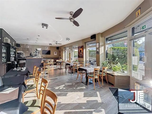 Local Commercial vente à Anderlecht, Bruxelles