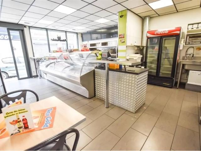 Local Commercial vente à Mouscron, Wallonie