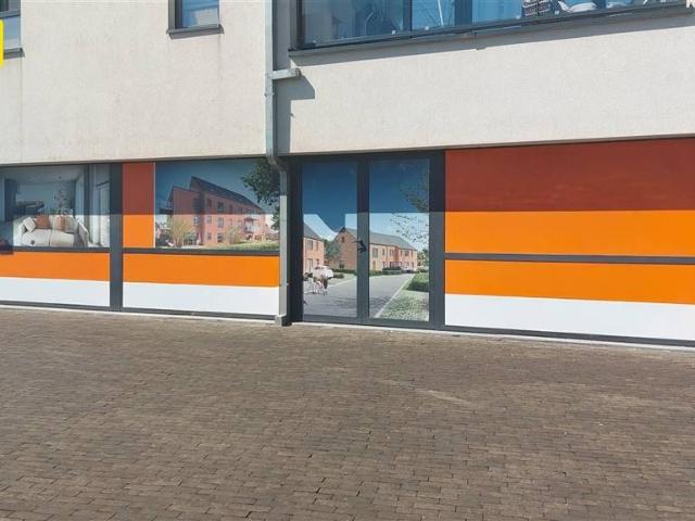 Local Commercial vente à Aat, Wallonie