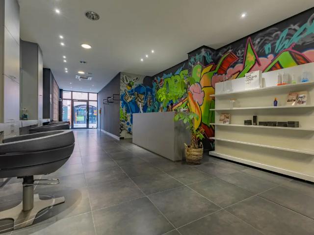 Local Commercial vente à Halle, Brabant