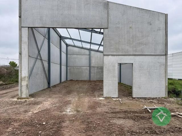 Local Commercial vente à Roeselare, West-Vlaanderen
