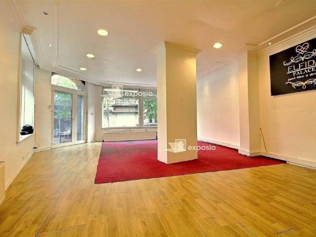 Local Commercial vente à Schaarbeek, Bruxelles