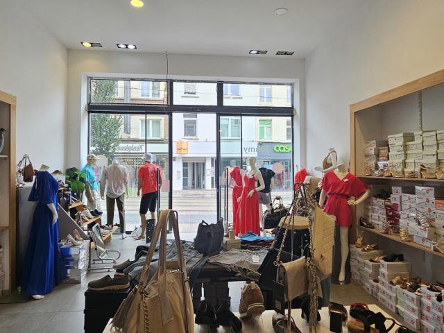 Local Commercial vente à Uccle, Bruxelles