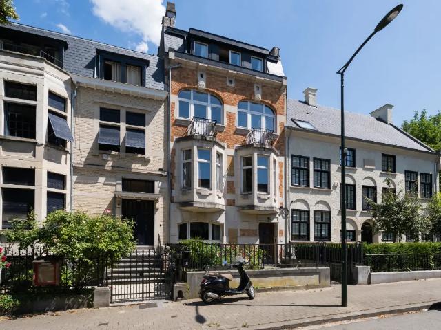 Château vente à Vorst, Bruxelles
