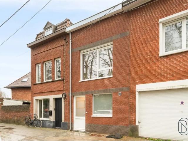 Maison vente à Courtrai, West-Vlaanderen