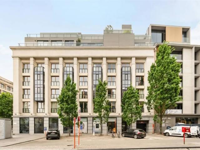 Bureau vente à Courtrai, West-Vlaanderen
