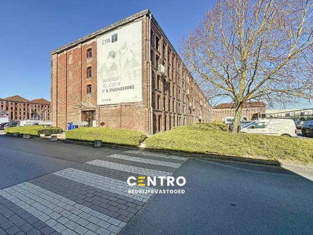 Bureau vente à Courtrai, West-Vlaanderen