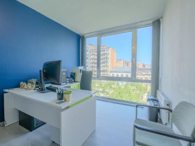 Bureau vente à Liège, Wallonie
