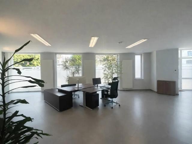 Bureau vente à Le Rode, Brabant