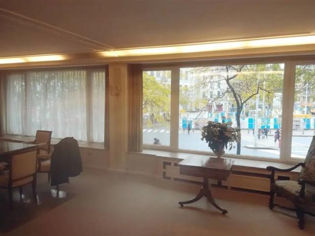 Bureau vente à Anderlecht, Bruxelles