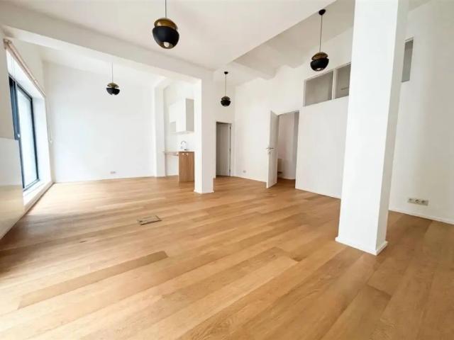 Bureau vente à Saint-Gilles - Sint-Gillis, Brussel-Hoofdstad - Bruxelles-Capitale