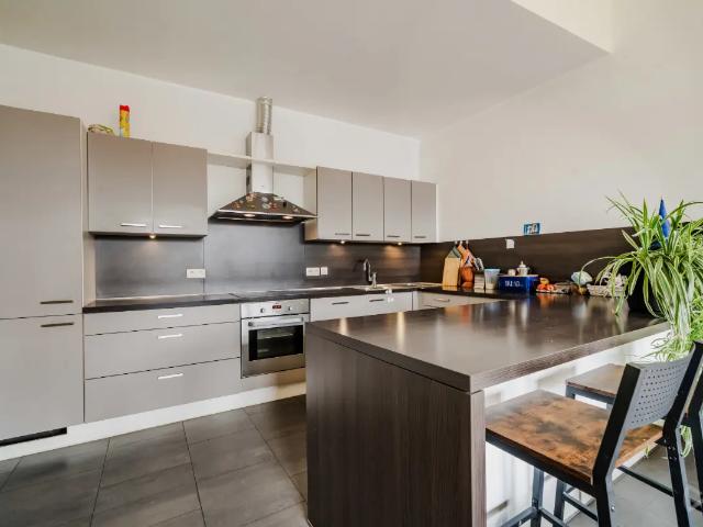 Loft vente à Molenbeek-Saint-Jean - Sint-Jans-Molenbeek, Brussel-Hoofdstad - Bruxelles-Capitale