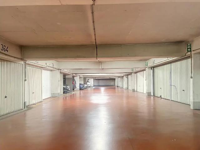 Garage vente à Quartier du Centre - Centrumwijk, Bruxelles - Brussel
