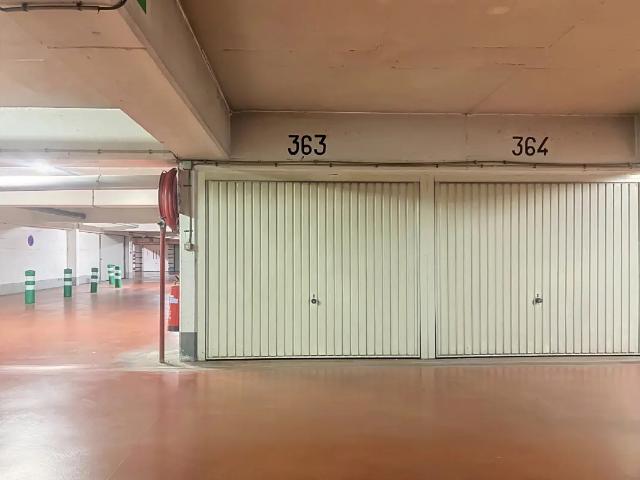 Garage vente à Quartier du Centre - Centrumwijk, Bruxelles - Brussel