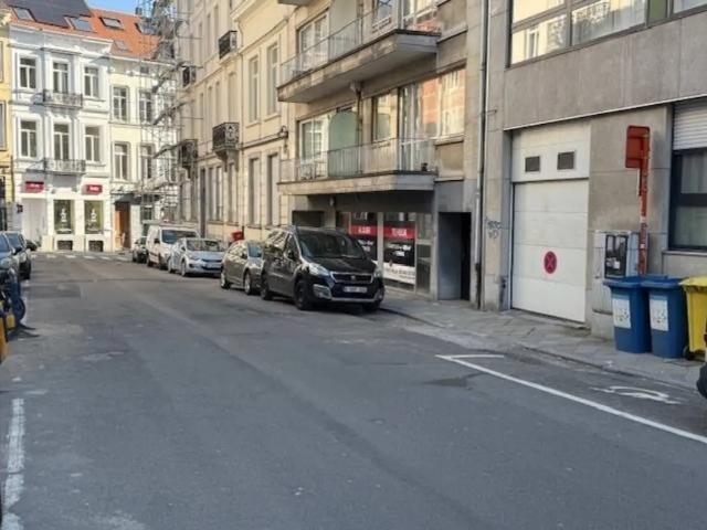 Garage vente à Elsene, Bruxelles