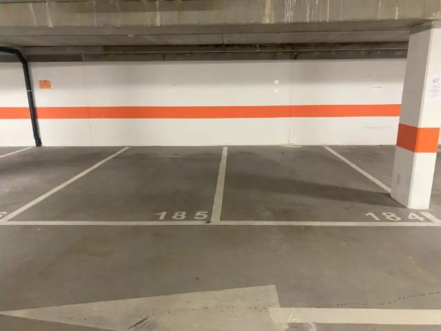 Garage vente à Elsene, Bruxelles