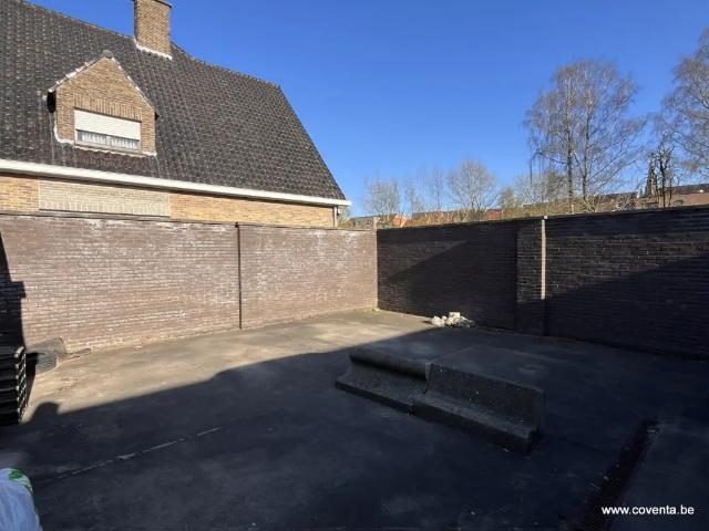 Garage vente à Roeselare, West-Vlaanderen