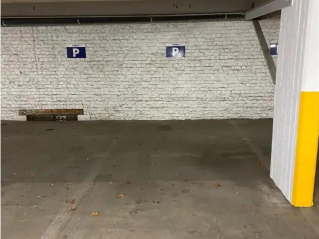Garage vente à Saint-gilles, Bruxelles