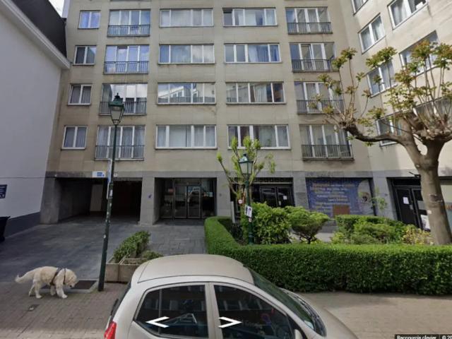 Garage vente à Sint-gillis, Bruxelles