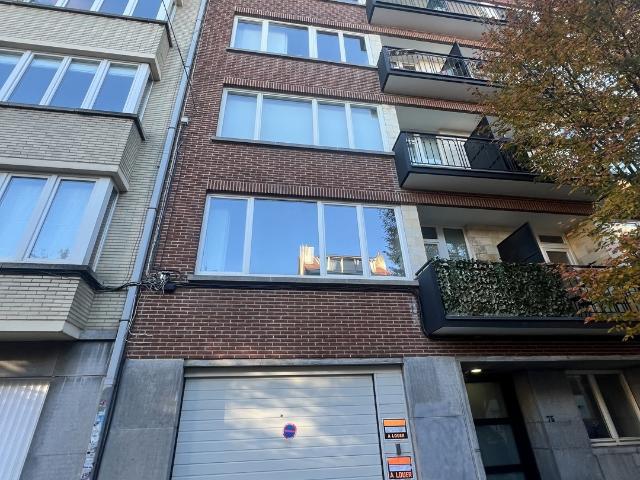 Garage vente à Ukkel, Bruxelles