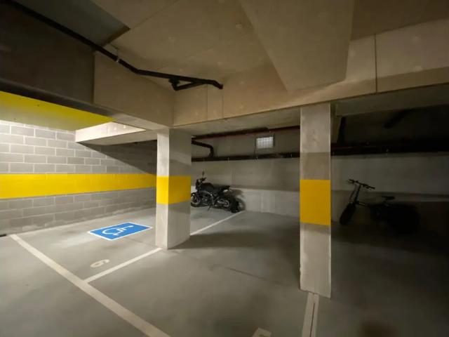 Garage vente à Uccle, Bruxelles