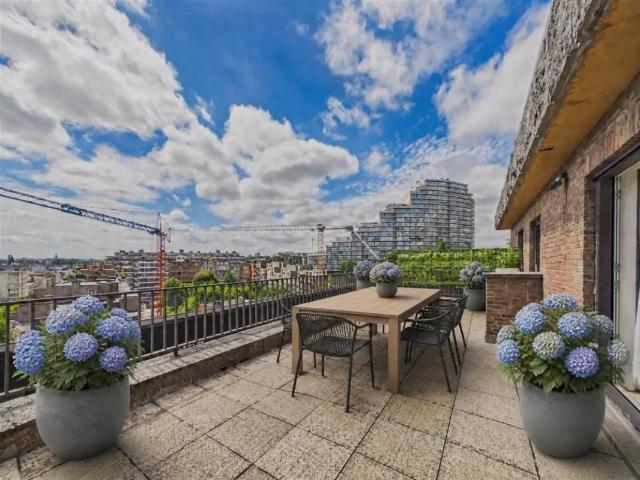 Penthouse vente à Molenbeek-Saint-Jean - Sint-Jans-Molenbeek, Brussel-Hoofdstad - Bruxelles-Capitale