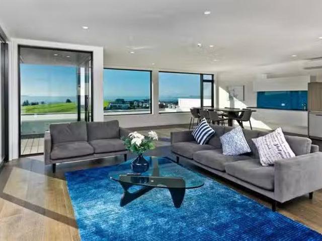 Apartment for rent in Whangaparaoa