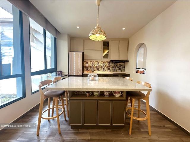 Condominium for sale in Thomson