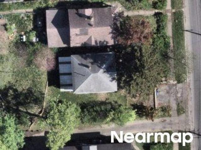 House for sale in Syracuse