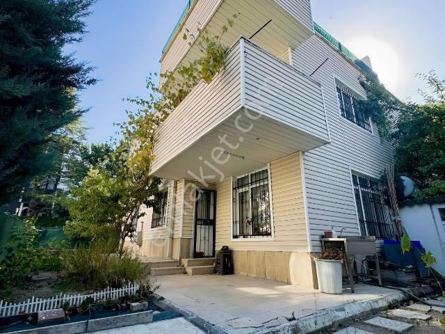 Bağlıca, Etimesgut içerisinde satılık Villa