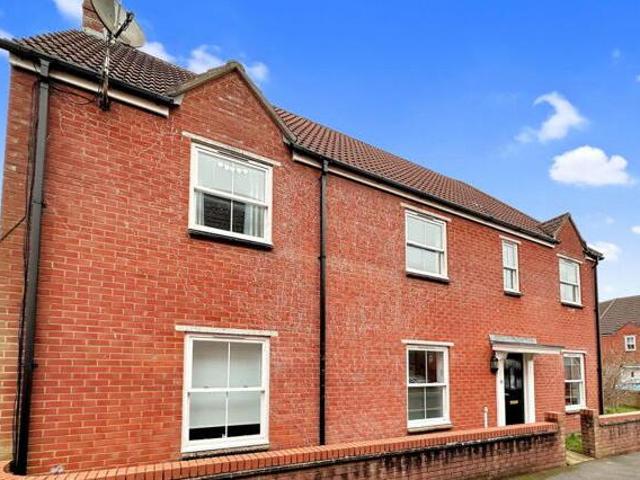 House for sale in Devizes, Wiltshire