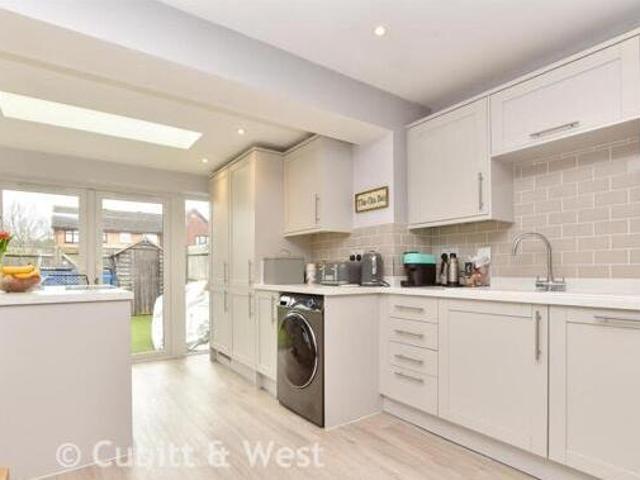 House for sale in Pachesham Park, Surrey
