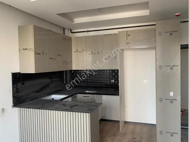 Hürriyet, Mezitli içerisinde kiralık mülk