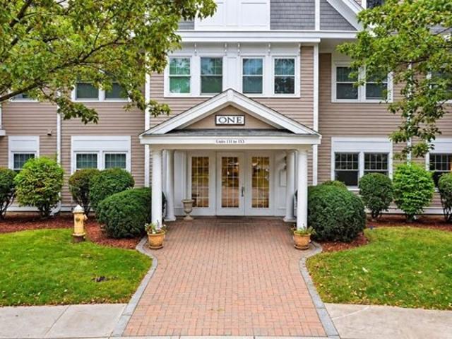 Condo for sale in Chelmsford, Middlesex County