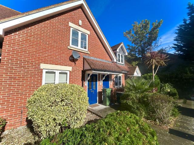 House for rent in London Borough of Sutton, Greater London