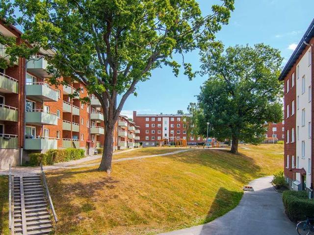 Lägenhet hyra i Norrmalm, Botkyrka