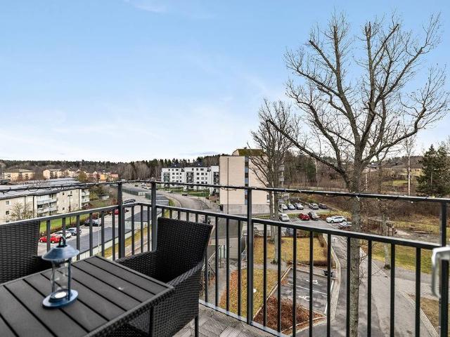 Bostad till salu i Järfälla, Stockholm