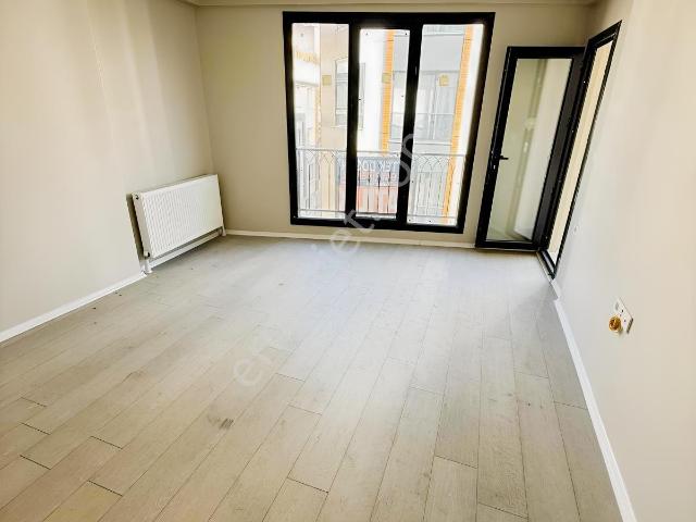 Çırpıcı Mahallesi, Zeytinburnu içerisinde satılık mülk