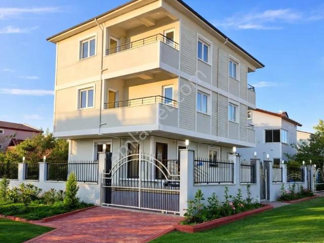 Marmaraereğlisi, Tekirdağ içerisinde satılık Villa
