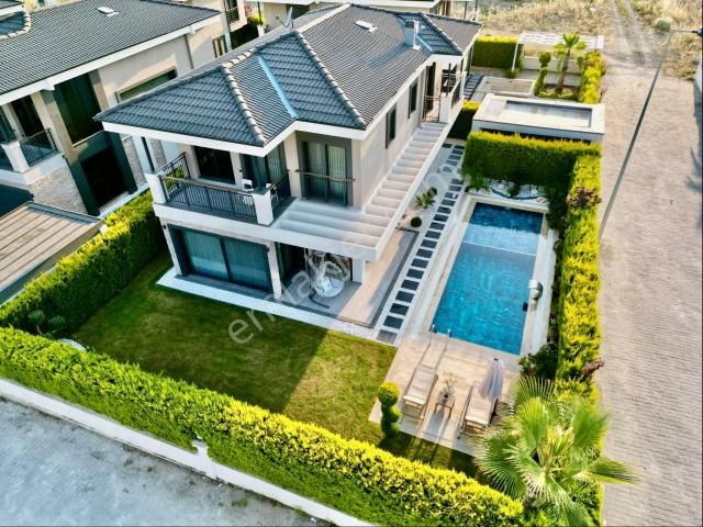 Kuşadasi, Aydin içerisinde satılık Villa