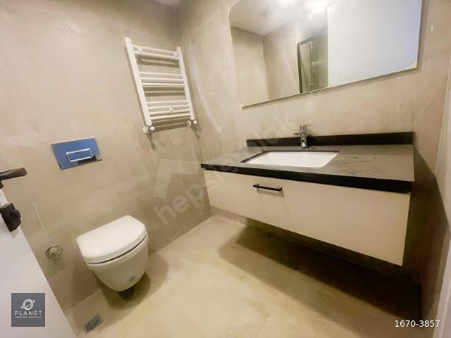 Merdivenköy Mahallesi, Kadıköy içerisinde satılık mülk