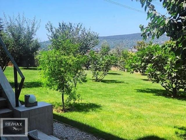Beykoz, Acarlar Mahallesi içerisinde satılık Villa