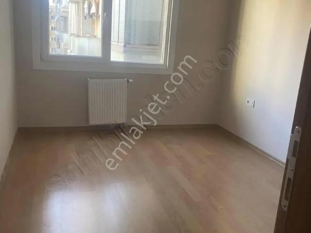 Muratpaşa Mahallesi, Bayrampaşa içerisinde kiralık mülk