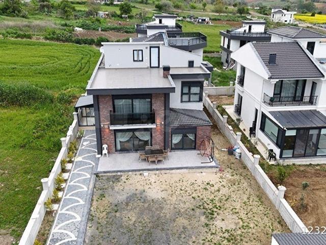 Tekirdağ, Süleymanpaşa içerisinde satılık Villa
