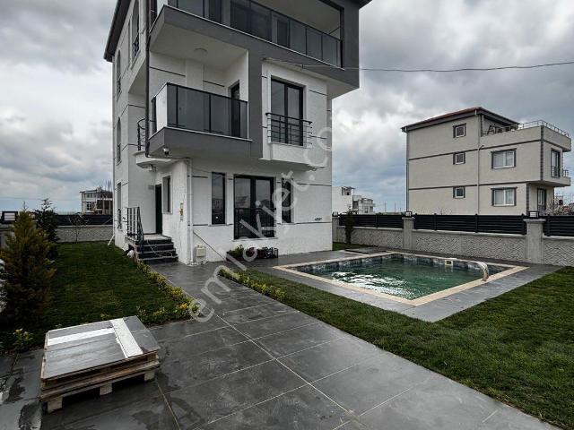 Marmaraereğlisi, Tekirdağ içerisinde satılık Villa