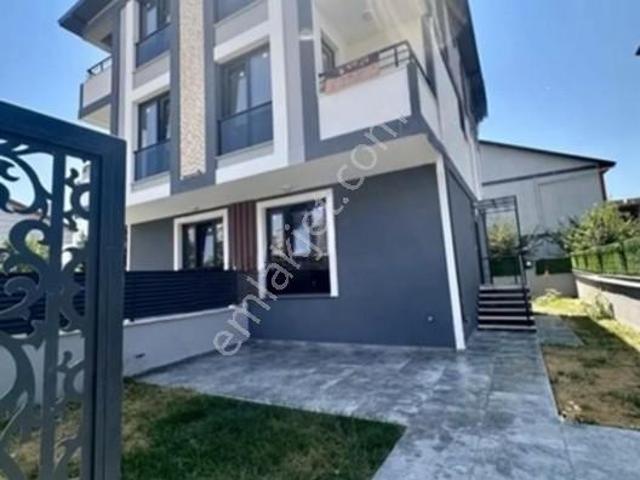 Yeniçiftlik Mahallesi, Marmaraereğlisi içerisinde satılık Villa